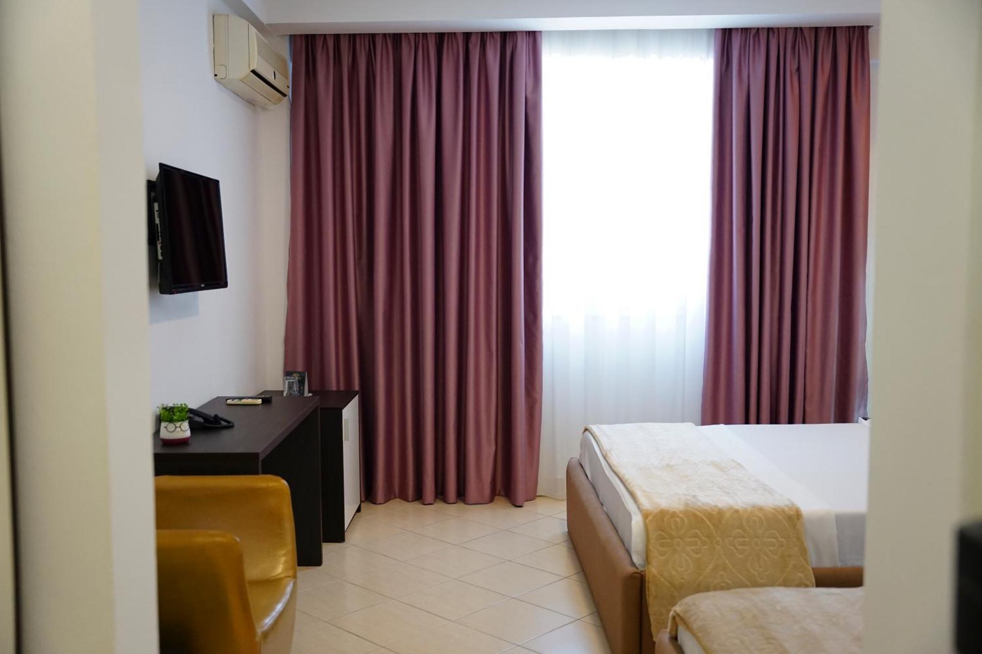 Atrium Deluxe Resort Голем Экстерьер фото